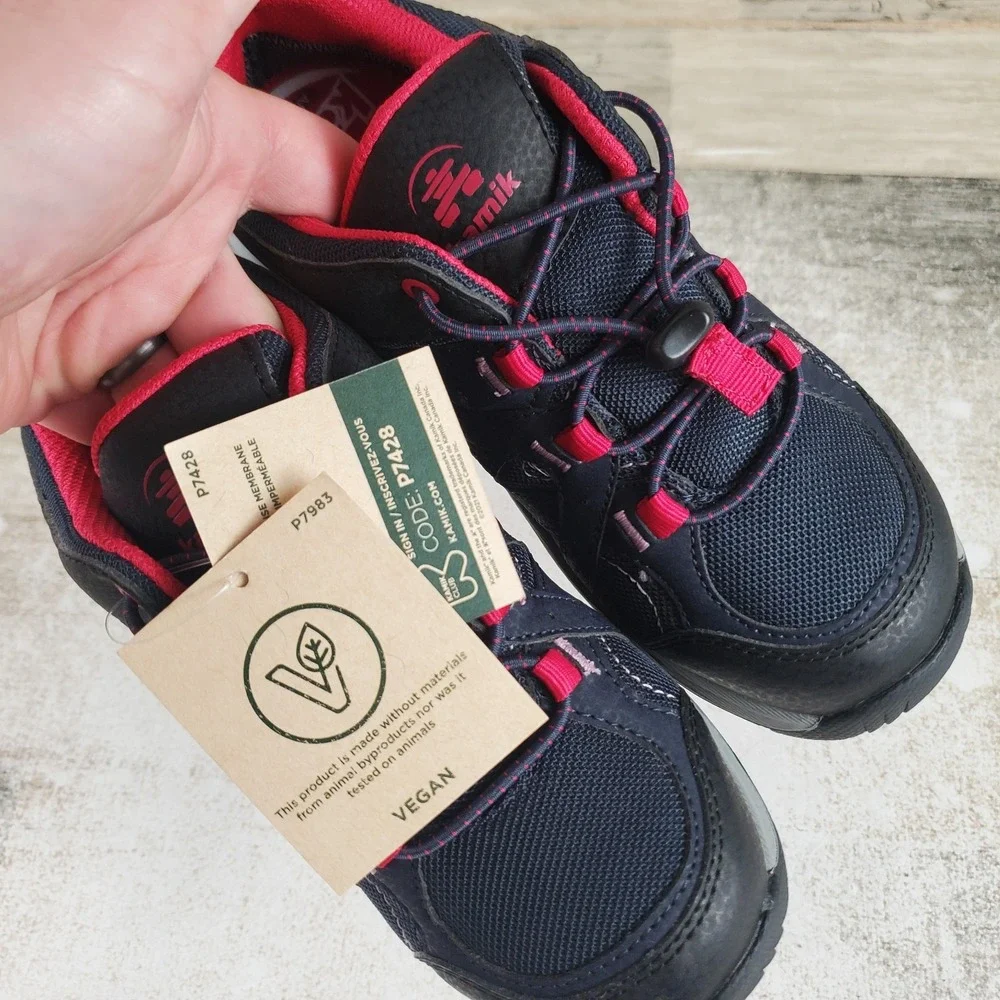 Kamik Trax Kids Shoes Sz 6 Navy Pink Mesh Waterproof Round Toe Lace Up Sneaker